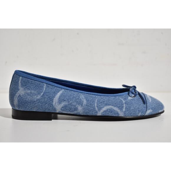 Chanel 23B Printed Denim Blue White CC Logo Bow Tie Ballet Ballerina Flat 35 - Picture 2 of 12